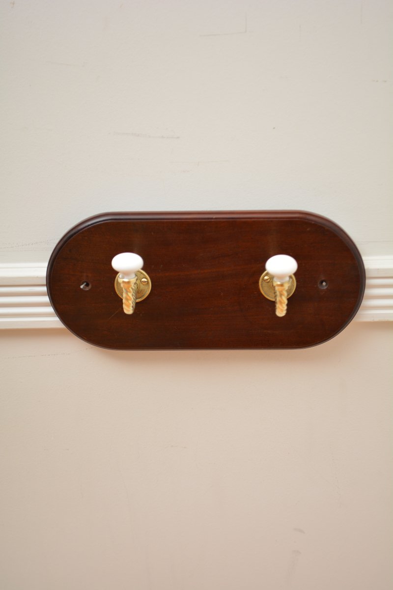 Antique Mahogany And Brass Coat Rack Coat Hooks - Image 2
